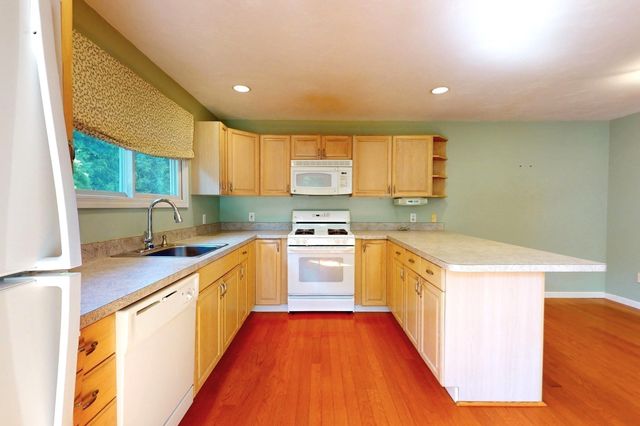 98 Algonquin Tr 98, Ashland, MA 01721