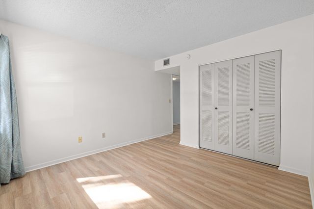 5 Andalusia Ct, St Augustine, FL 32086