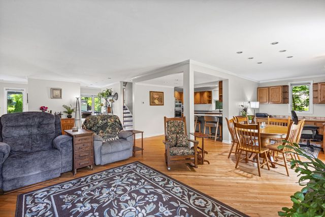 3422 Oakwood Drive, Island Lake, IL 60042