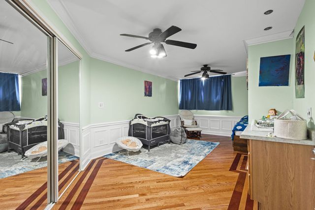 3422 Oakwood Drive, Island Lake, IL 60042