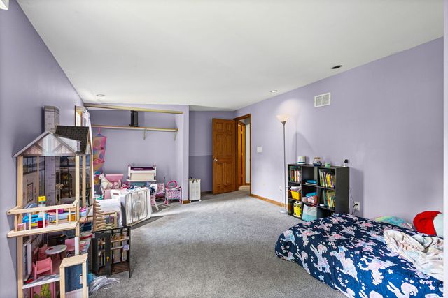 3422 Oakwood Drive, Island Lake, IL 60042