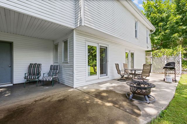 3422 Oakwood Drive, Island Lake, IL 60042