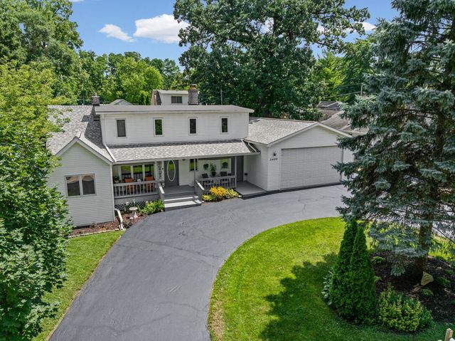 3422 Oakwood Drive, Island Lake, IL 60042
