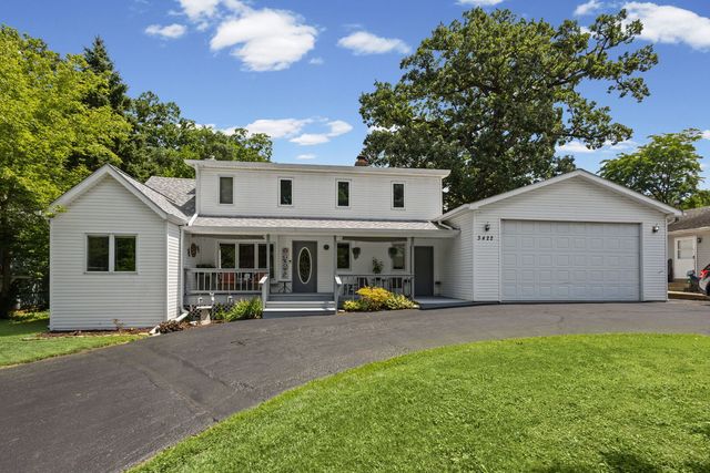3422 Oakwood Drive, Island Lake, IL 60042