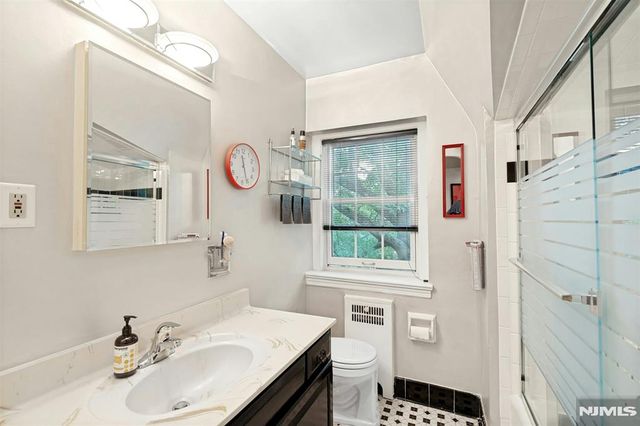 185 E Palisade Avenue D11B, Englewood, NJ 07631