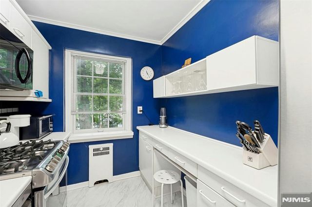 185 E Palisade Avenue D11B, Englewood, NJ 07631