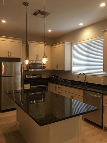 1747 E 10th Street, Tucson, AZ 85719