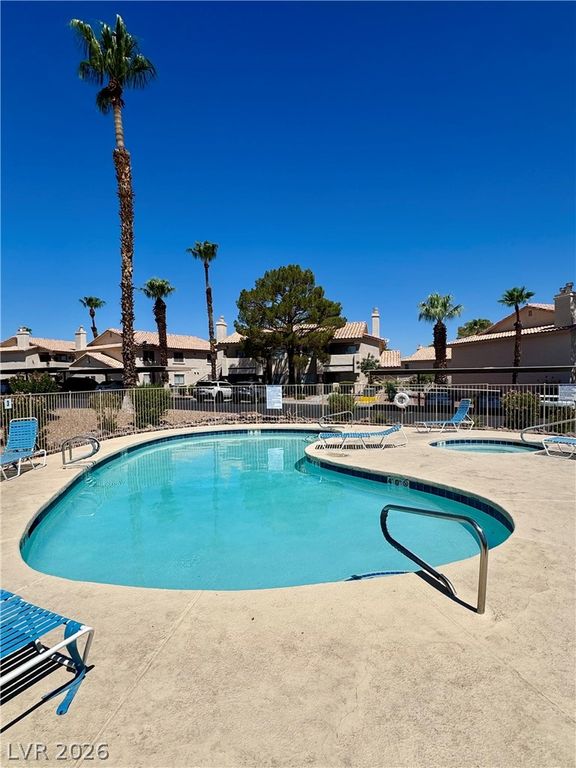 7928 Diamond Rock Way 201, Las Vegas, NV 89128 — photo 2