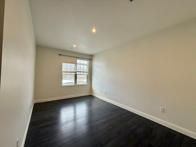 614 Pond St. 131, Braintree, MA 02184