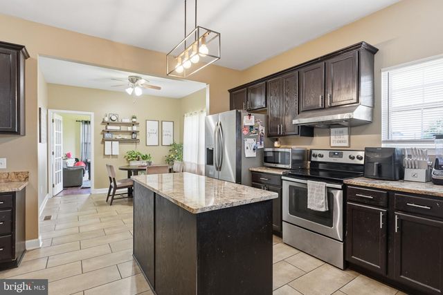 14 CORBIT SHARP DR, Townsend, DE 19734