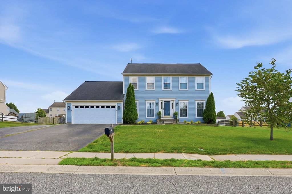 14 CORBIT SHARP DR, Townsend, DE 19734