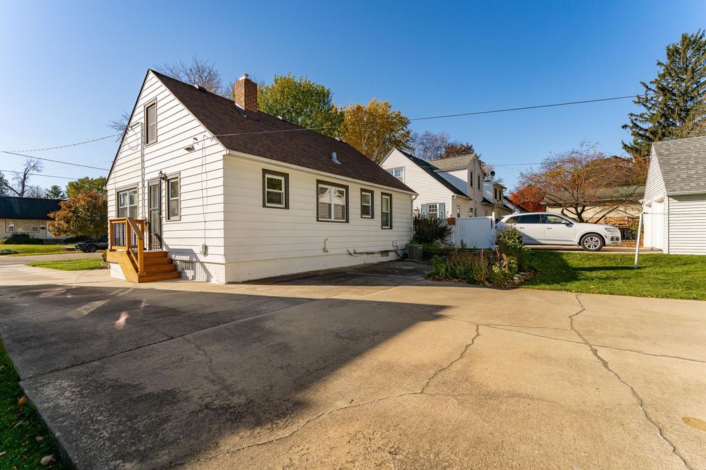 819 12th Street NW, Rochester, MN 55901 — photo 2
