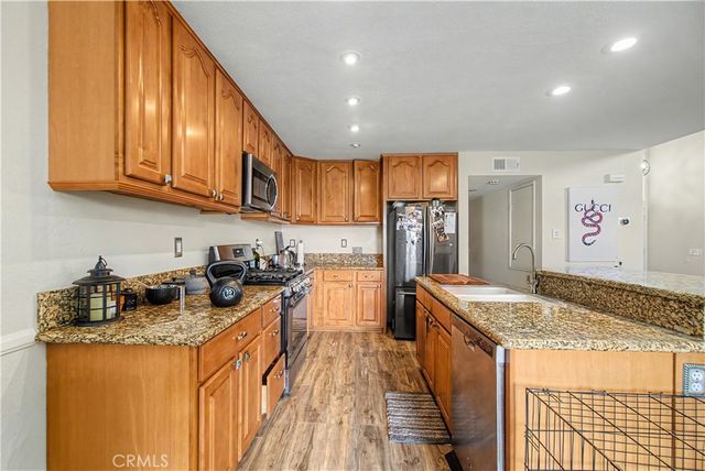 33130 Shoreline, Lake Elsinore, CA 92530