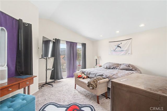 33130 Shoreline, Lake Elsinore, CA 92530