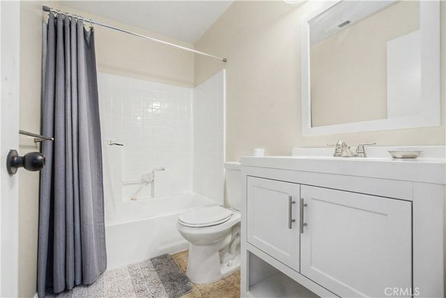 33130 Shoreline, Lake Elsinore, CA 92530