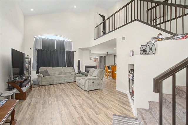 33130 Shoreline, Lake Elsinore, CA 92530