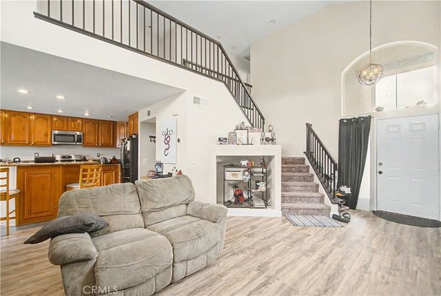 33130 Shoreline, Lake Elsinore, CA 92530