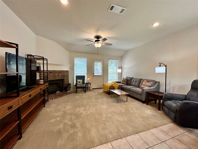 8853 STIRRUP Way, Fort Worth, TX 76244