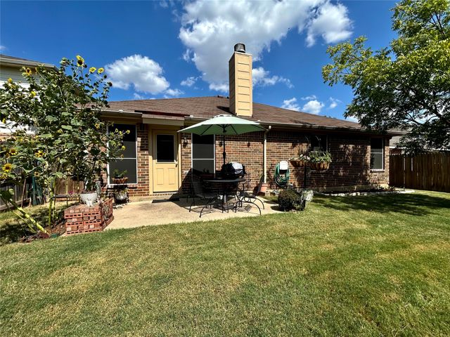 8853 STIRRUP Way, Fort Worth, TX 76244