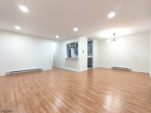 666 Mill St, Belleville Twp., NJ 07109