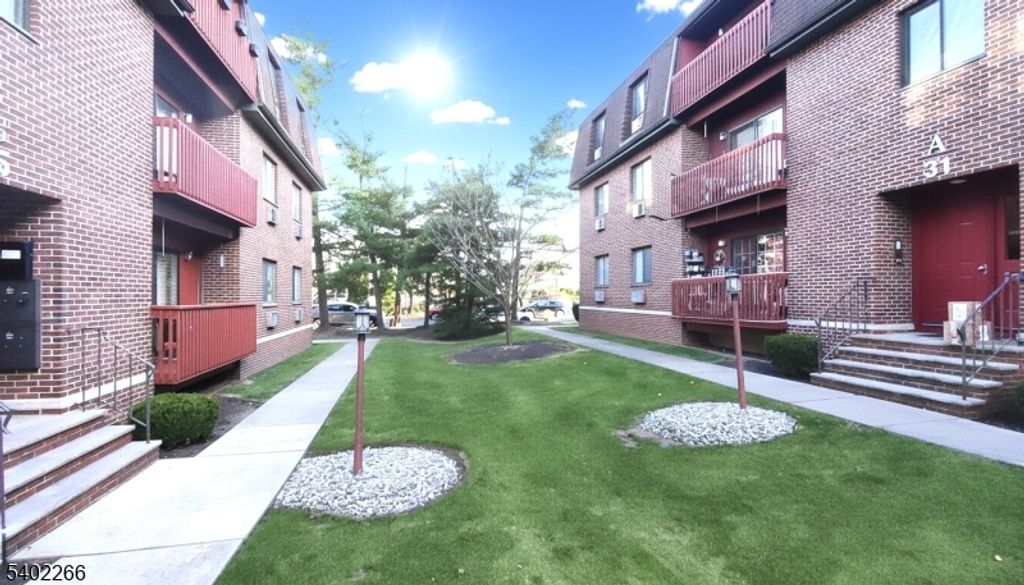 666 Mill St, Belleville Twp., NJ 07109