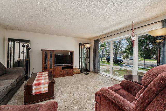 15 S Crestwood Drive, Billings, MT 59102