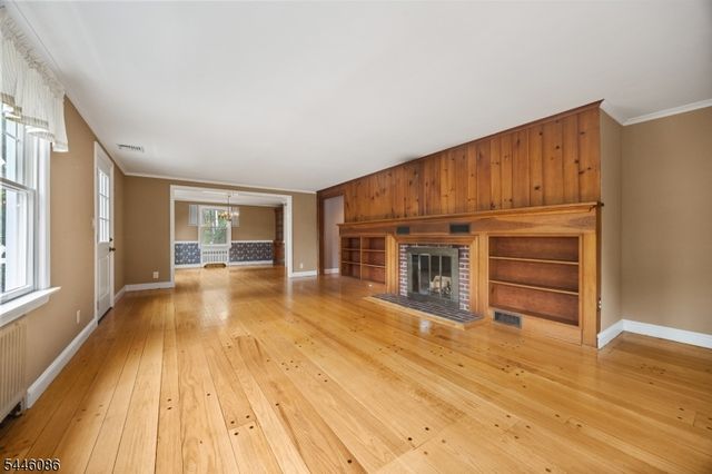 44 Hughes Ln, Watchung Boro, NJ 07069