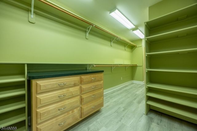 44 Hughes Ln, Watchung Boro, NJ 07069