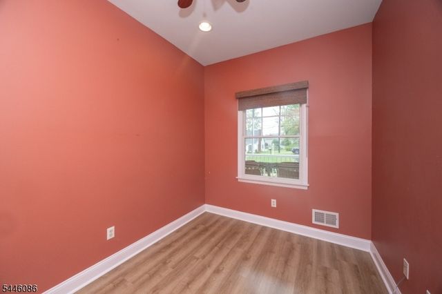 44 Hughes Ln, Watchung Boro, NJ 07069