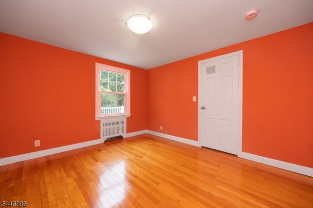 44 Hughes Ln, Watchung Boro, NJ 07069