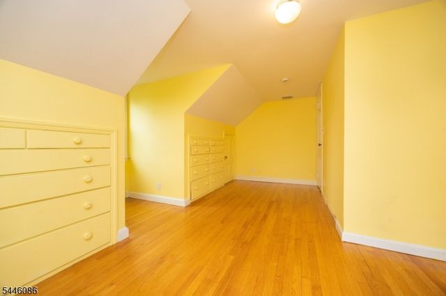44 Hughes Ln, Watchung Boro, NJ 07069