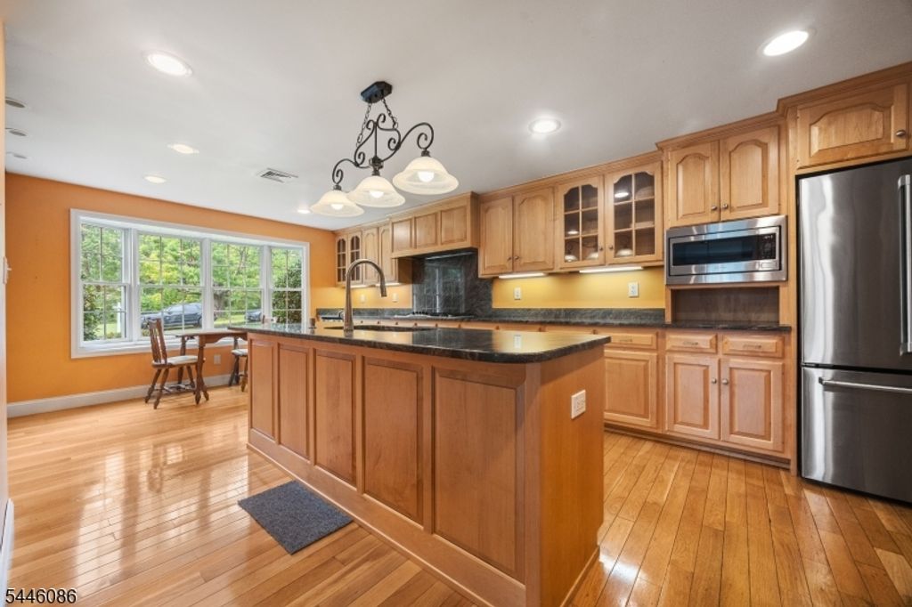 44 Hughes Ln, Watchung Boro, NJ 07069 — photo 3