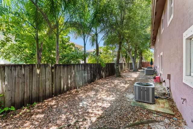13789 YARMOUTH Drive 13793, Wellington, FL 33414