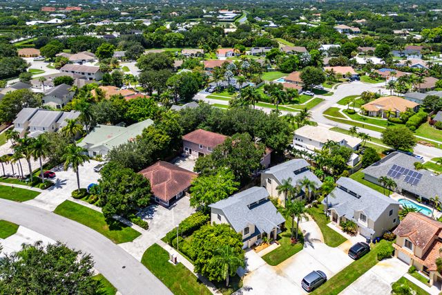 13789 YARMOUTH Drive 13793, Wellington, FL 33414