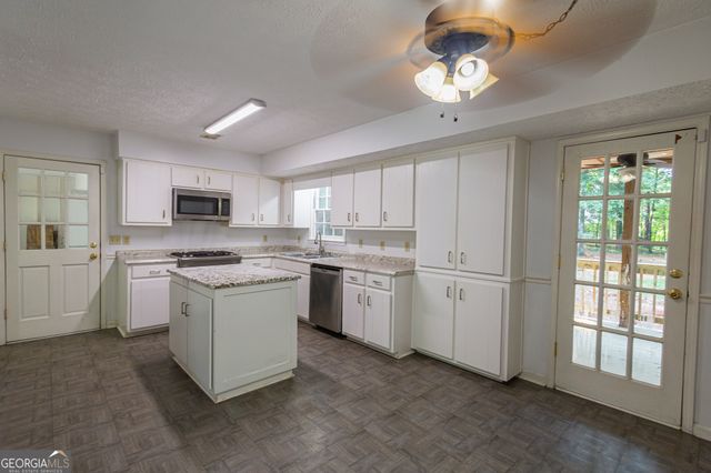 294 Mcdonough Road, Fayetteville, GA 30214