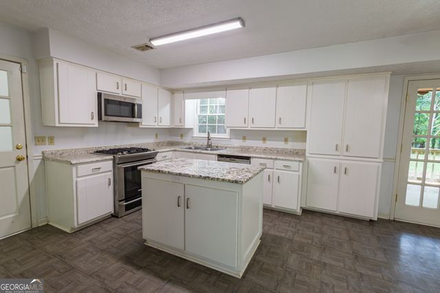 294 Mcdonough Road, Fayetteville, GA 30214