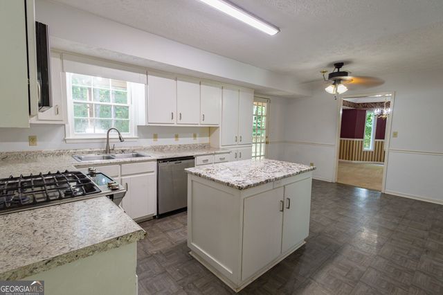 294 Mcdonough Road, Fayetteville, GA 30214