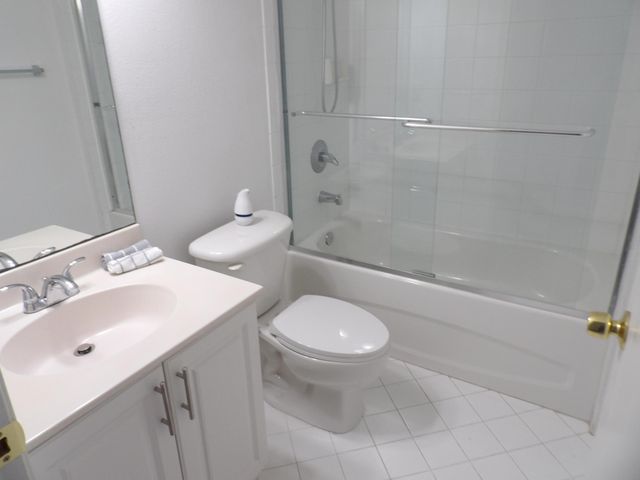3800 N Jog Road 201, West Palm Beach, FL 33411