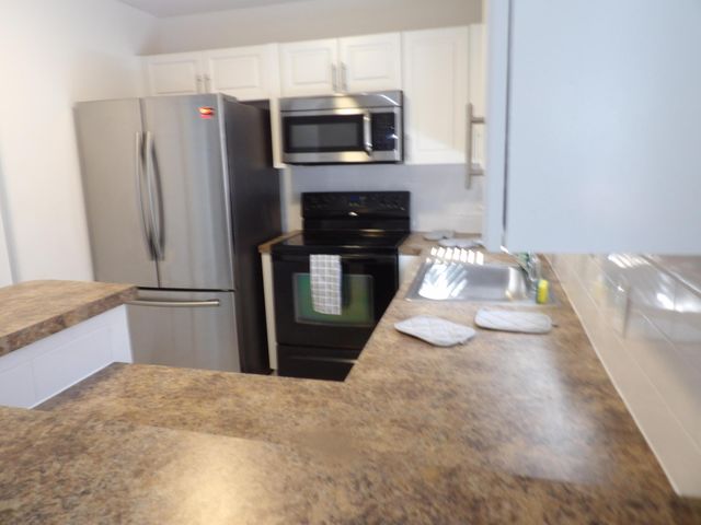 3800 N Jog Road 201, West Palm Beach, FL 33411