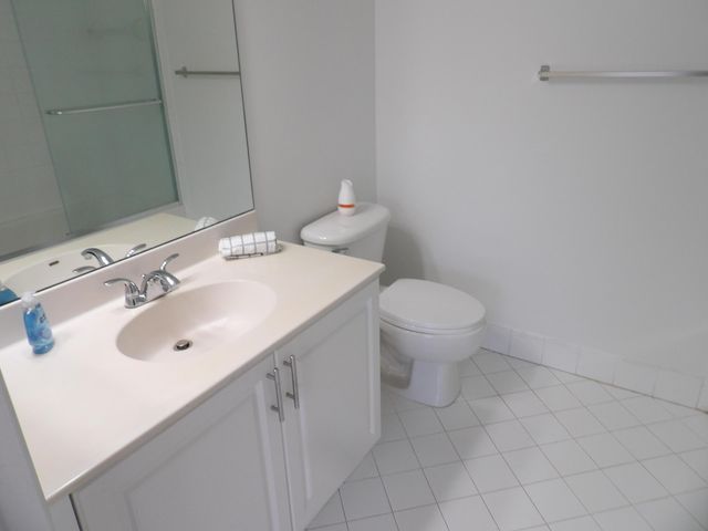 3800 N Jog Road 201, West Palm Beach, FL 33411