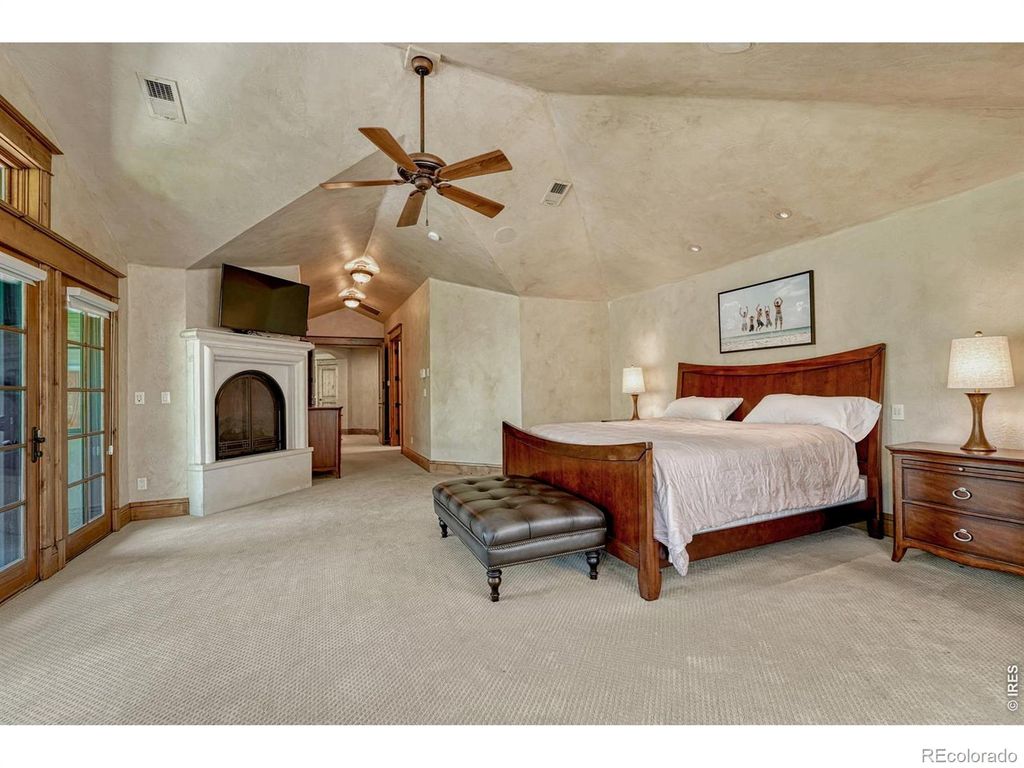 Image 19 of property listing at 4320 E Linden Circle, Greenwood Village, CO 80121