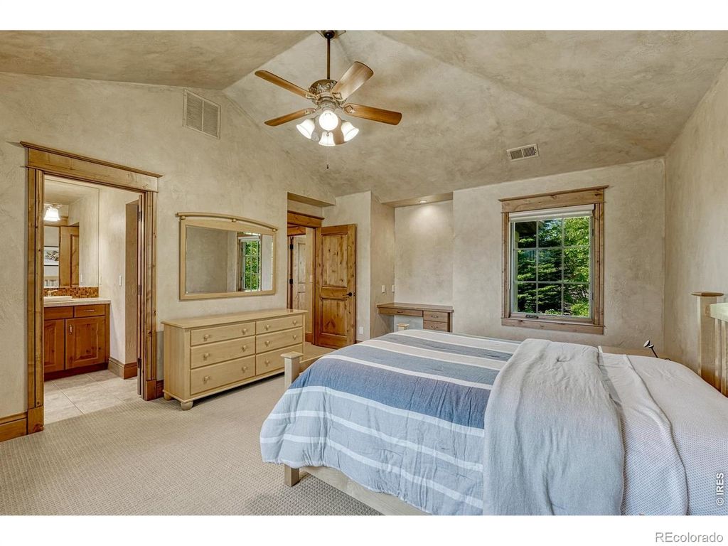 Image 27 of property listing at 4320 E Linden Circle, Greenwood Village, CO 80121