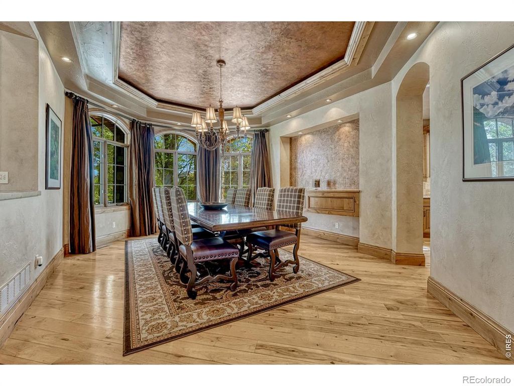 Image 3 of property listing at 4320 E Linden Circle, Greenwood Village, CO 80121