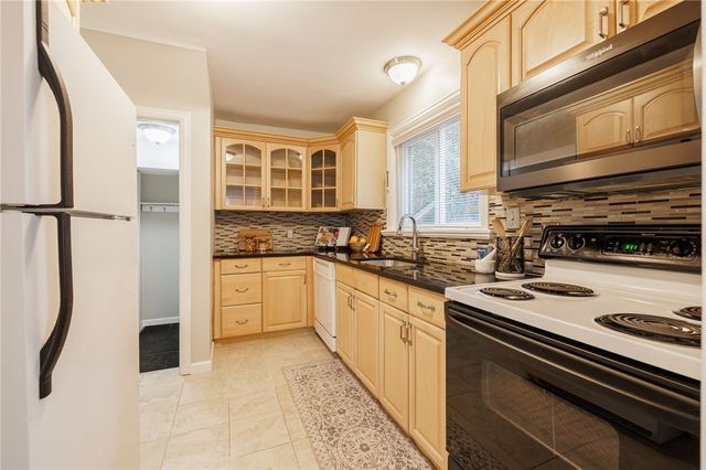 296 Castleman Road, Rochester, NY 14620