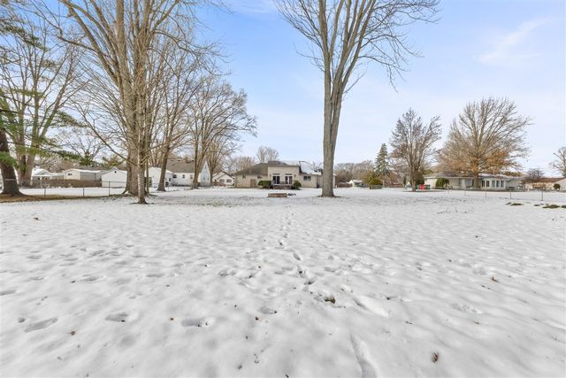39340 Hamon Street, Harrison Twp, MI 48045