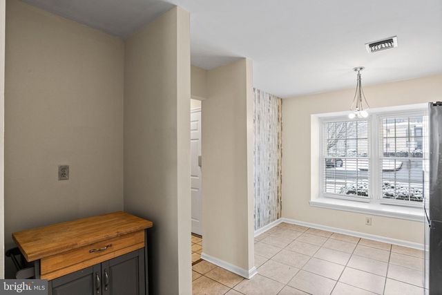 207 CRESCENT DR, Hershey, PA 17033