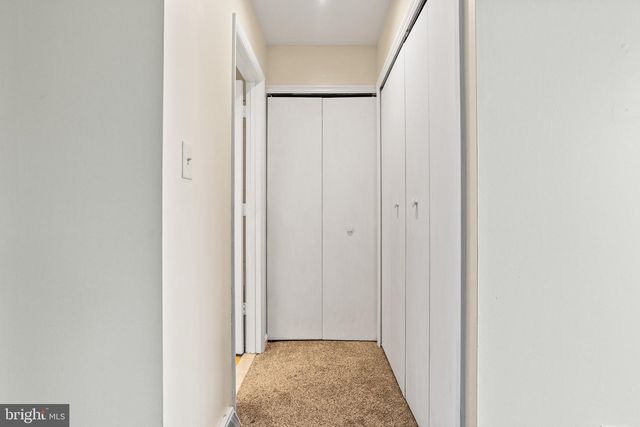 207 CRESCENT DR, Hershey, PA 17033