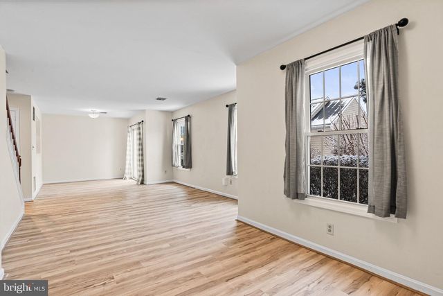 207 CRESCENT DR, Hershey, PA 17033