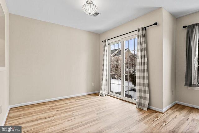 207 CRESCENT DR, Hershey, PA 17033