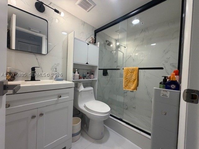 201 Freedom Ct 201, Deerfield Beach, FL 33442